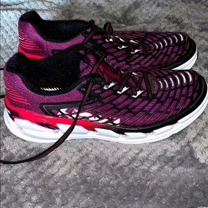HOKA VANQUISH 3